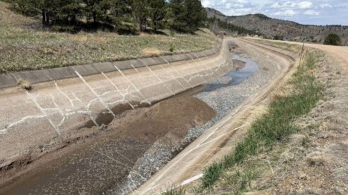 Sediment at the bottom of the Hansen Feeder Canal